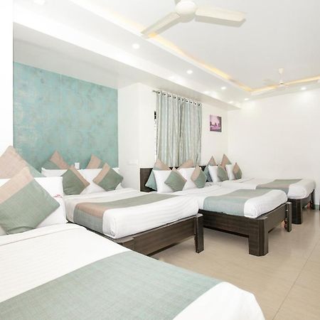 Aishwarya Le Royal Hotel Mysore Bagian luar foto