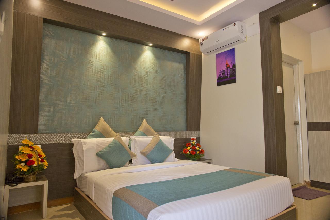 Aishwarya Le Royal Hotel Mysore Bagian luar foto