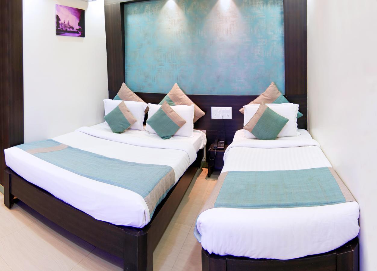 Aishwarya Le Royal Hotel Mysore Bagian luar foto