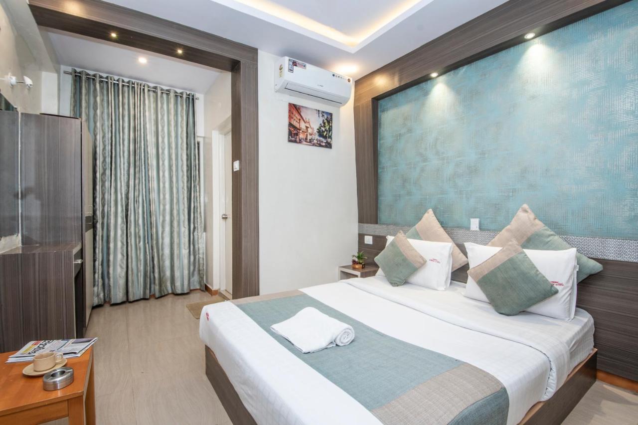Aishwarya Le Royal Hotel Mysore Bagian luar foto
