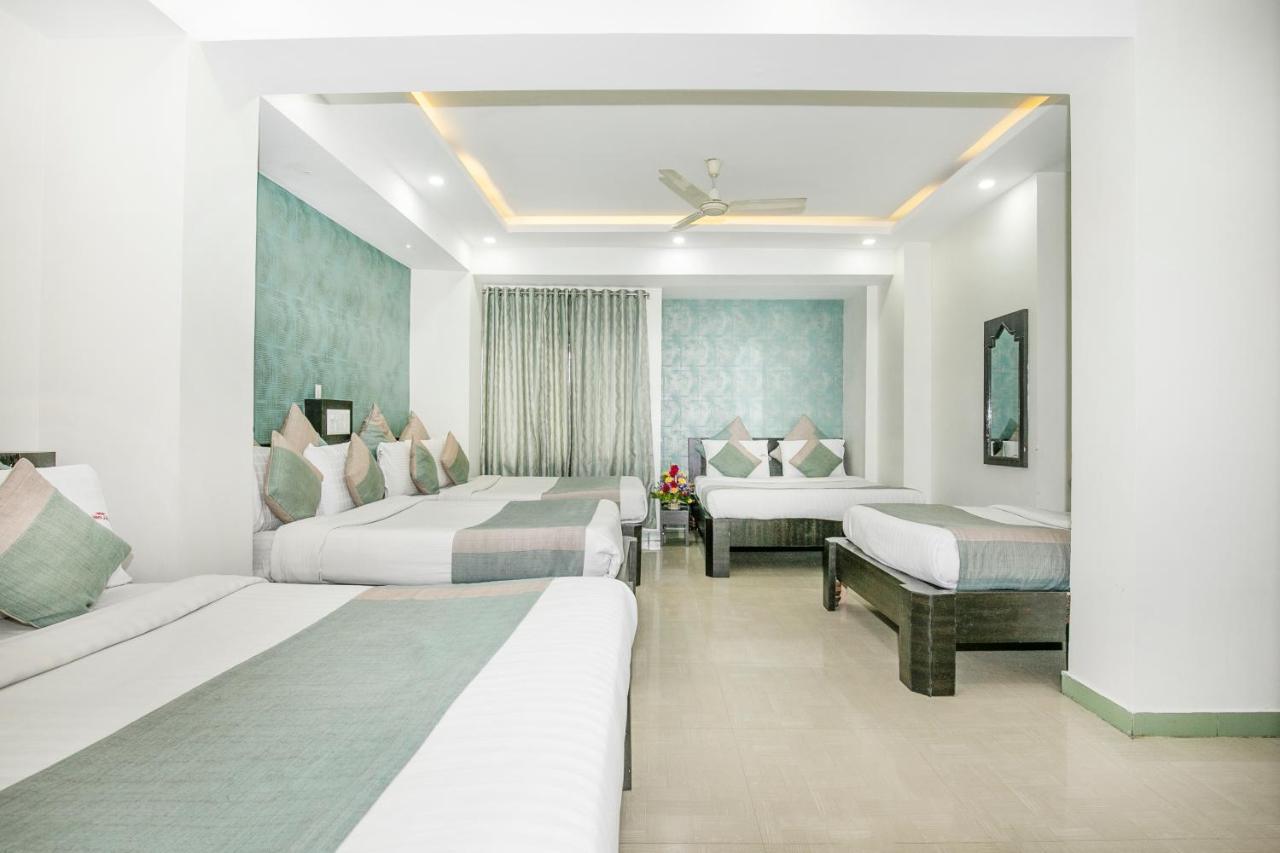 Aishwarya Le Royal Hotel Mysore Bagian luar foto