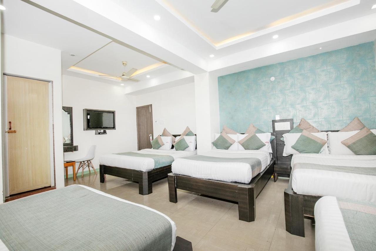 Aishwarya Le Royal Hotel Mysore Bagian luar foto