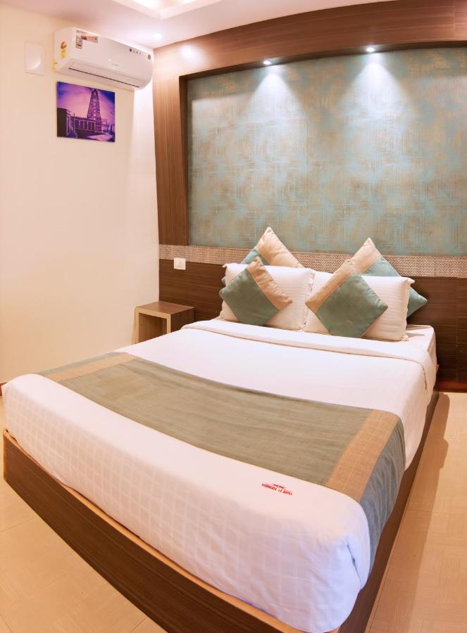 Aishwarya Le Royal Hotel Mysore Bagian luar foto
