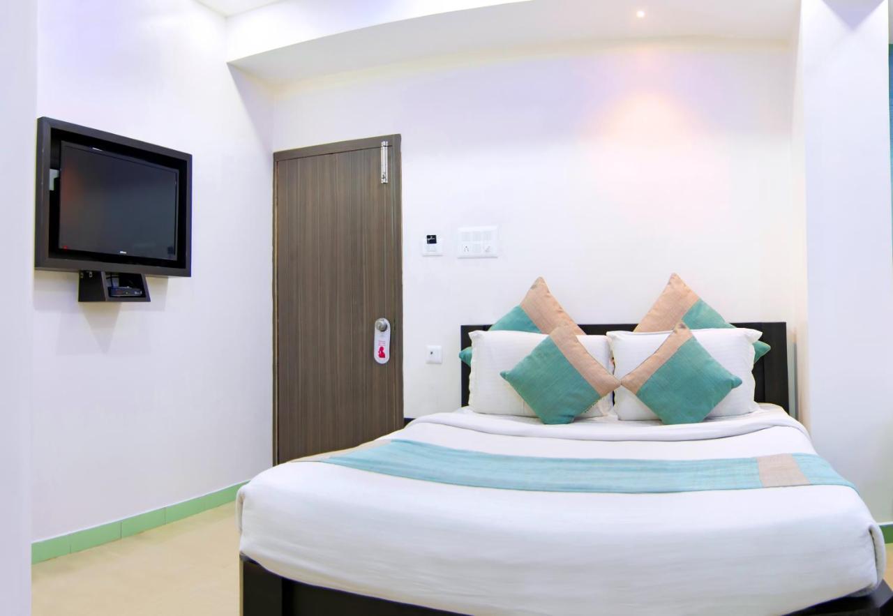 Aishwarya Le Royal Hotel Mysore Bagian luar foto