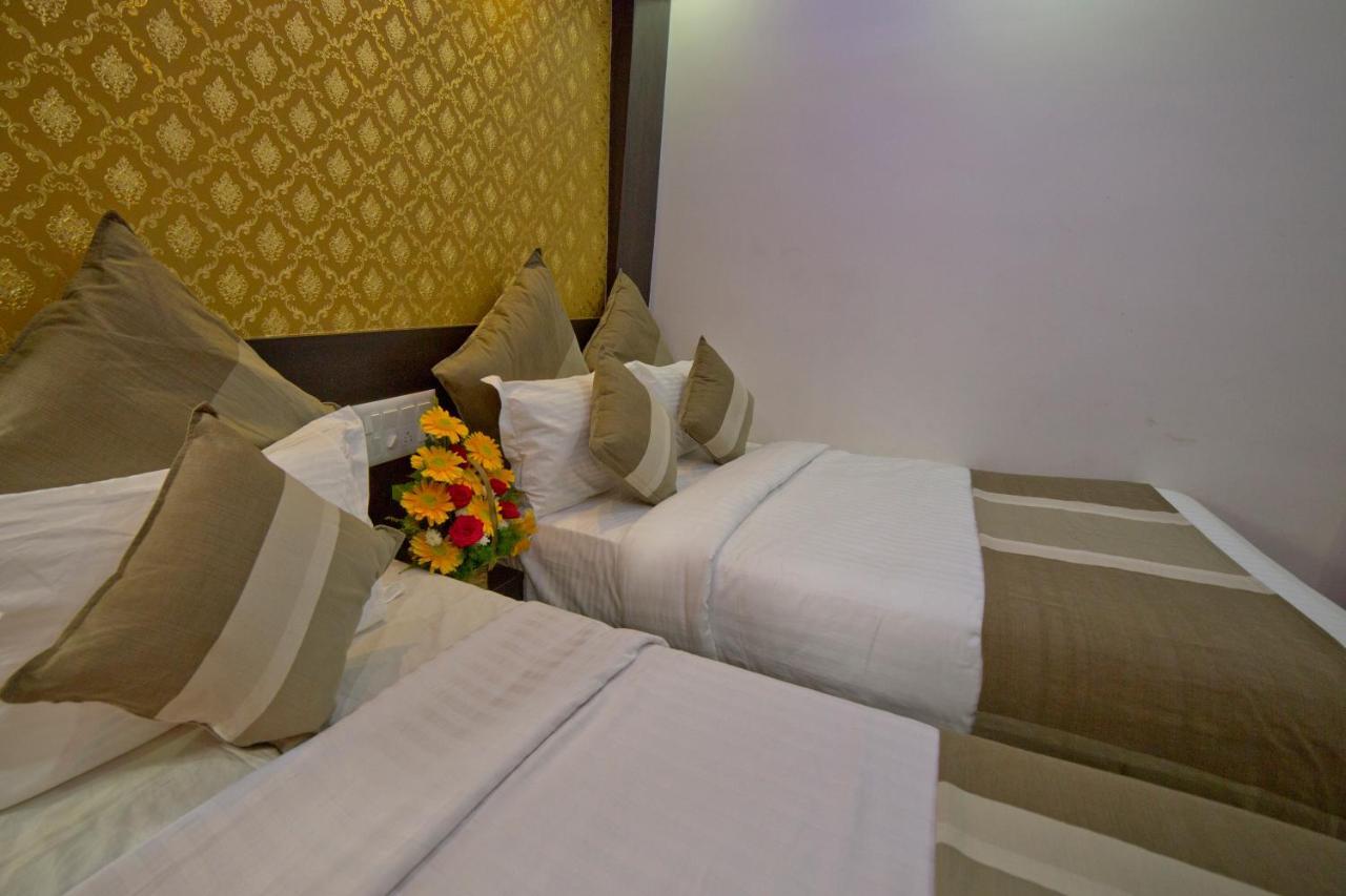 Aishwarya Le Royal Hotel Mysore Bagian luar foto